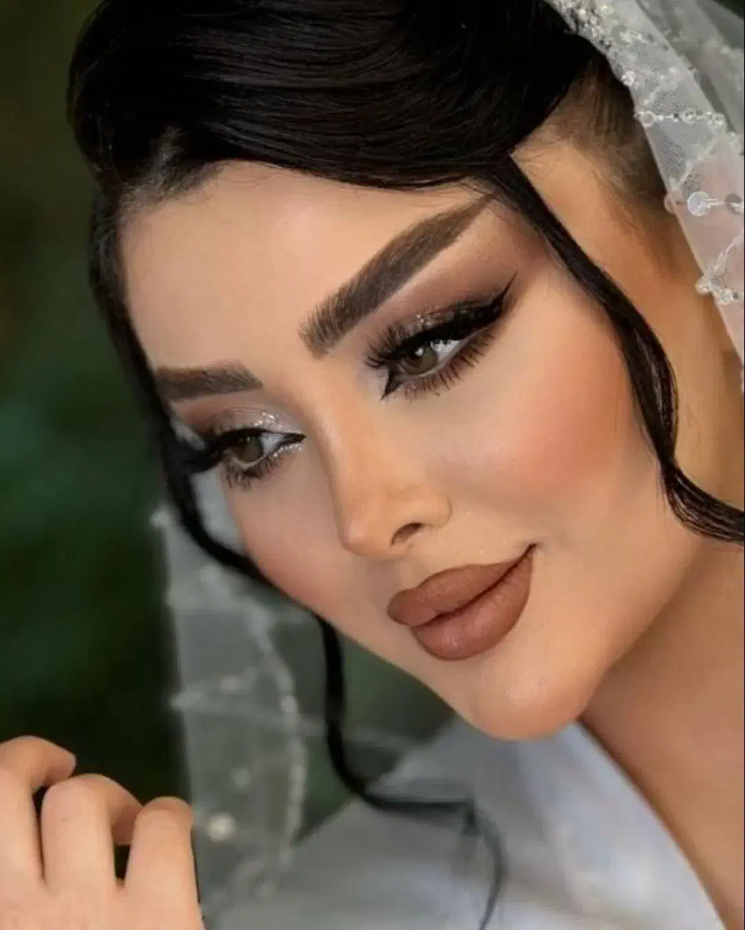 میکاپ‌شینیون‌ رنگ ‌تتوبدن‌ فشیال‌ ناخن تخفیف٪|خدمات آرایشگری و زیبایی|بروجرد, |دیوار