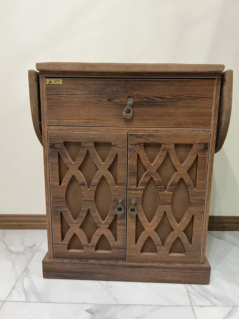 میز چرخ خیاطی|لوازم خیاطی و بافتنی|گرمدره, |دیوار