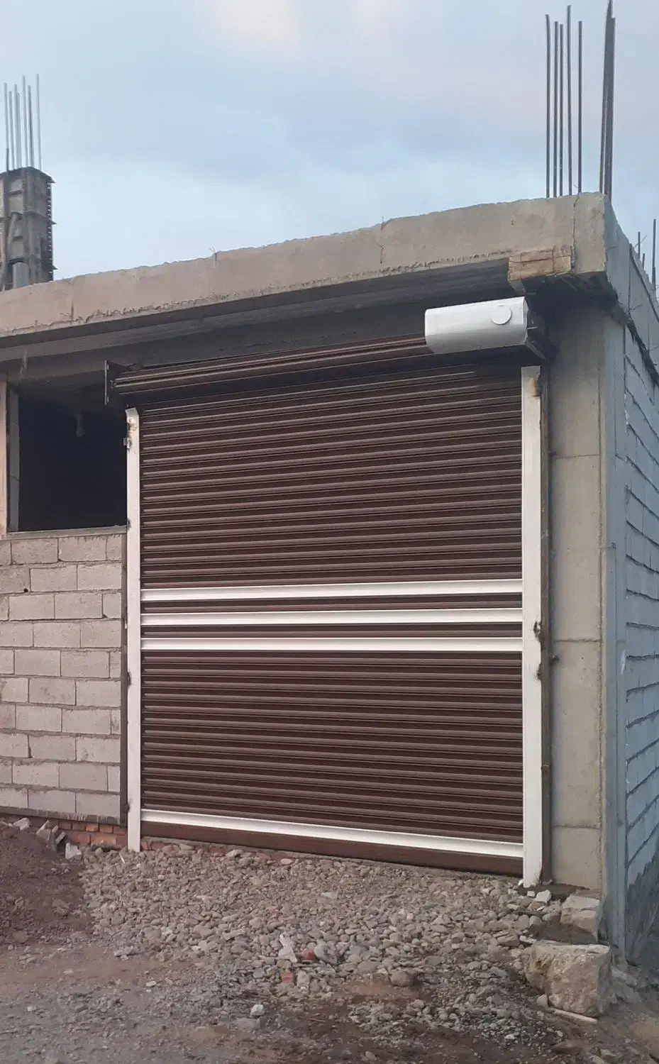 کرکره برقی فولادی در حد نو|مصالح و تجهیزات ساختمان|خوی, |دیوار