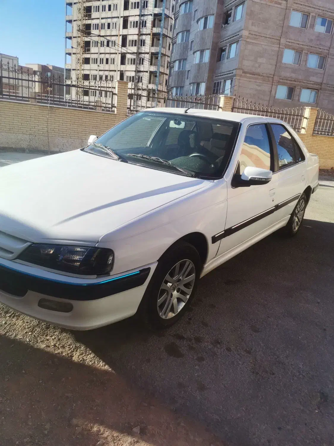 پارس موتور جدید نیم سفارشی 1401|خودرو سواری و وانت|کرمان, |دیوار