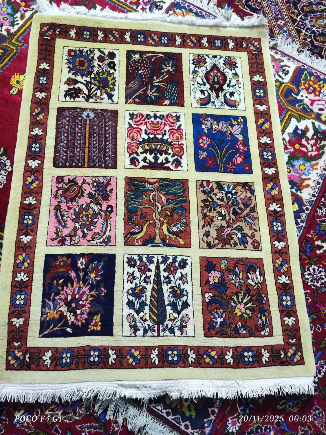 فرش دست بافت نقشه خشتی|فرش|اصفهان, نقش جهان|دیوار