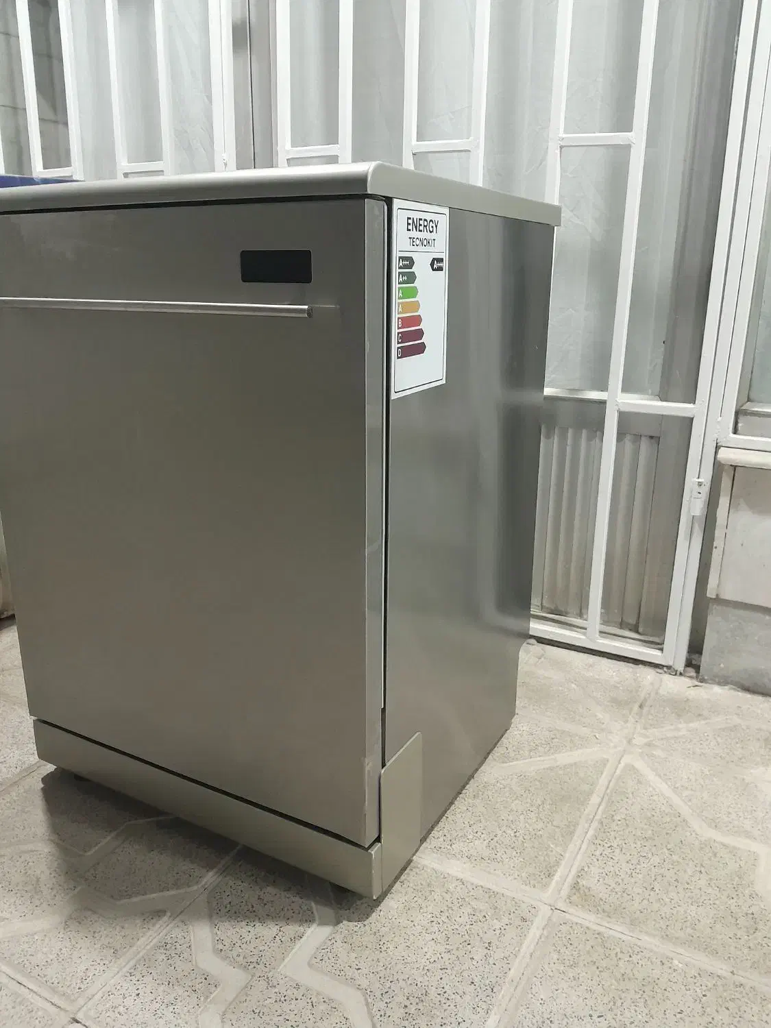 ماشین ظرفشویی تکنو ایتالیایی مفت جا ندارم|ماشین ظرفشویی|مشهد, کوی پلیس|دیوار