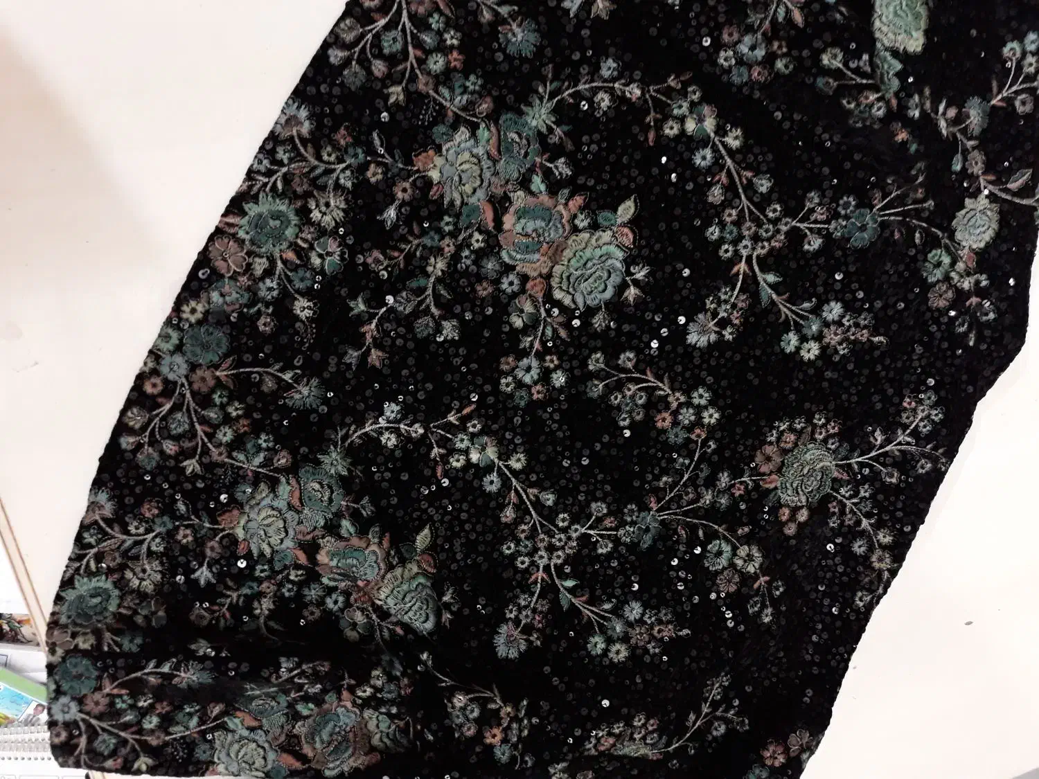 کت مجلسی یلدایی|لباس|تهران, والفجر (افسریه)|دیوار