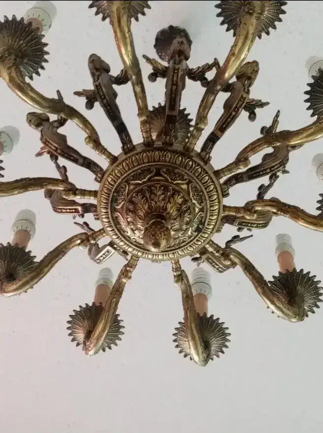 لوستر برنز ده شاخه فرشته دار عتیقه|لوستر و چراغ آویز|خرمآباد, |دیوار