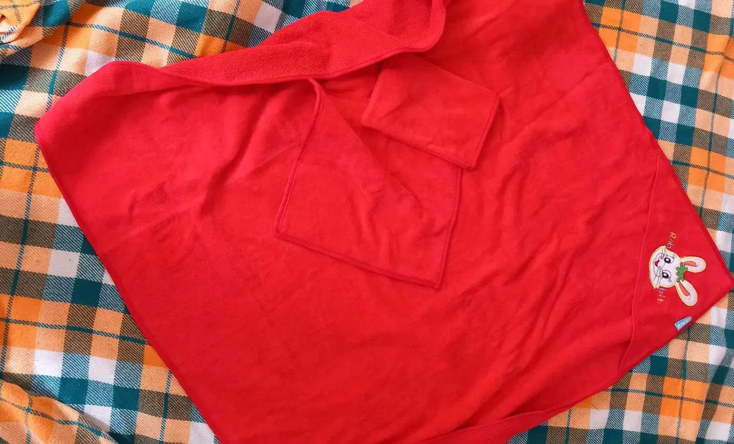 لباسه بچه در حد نو|کفش و لباس بچه|شاهینشهر, شهرک گلدیس|دیوار