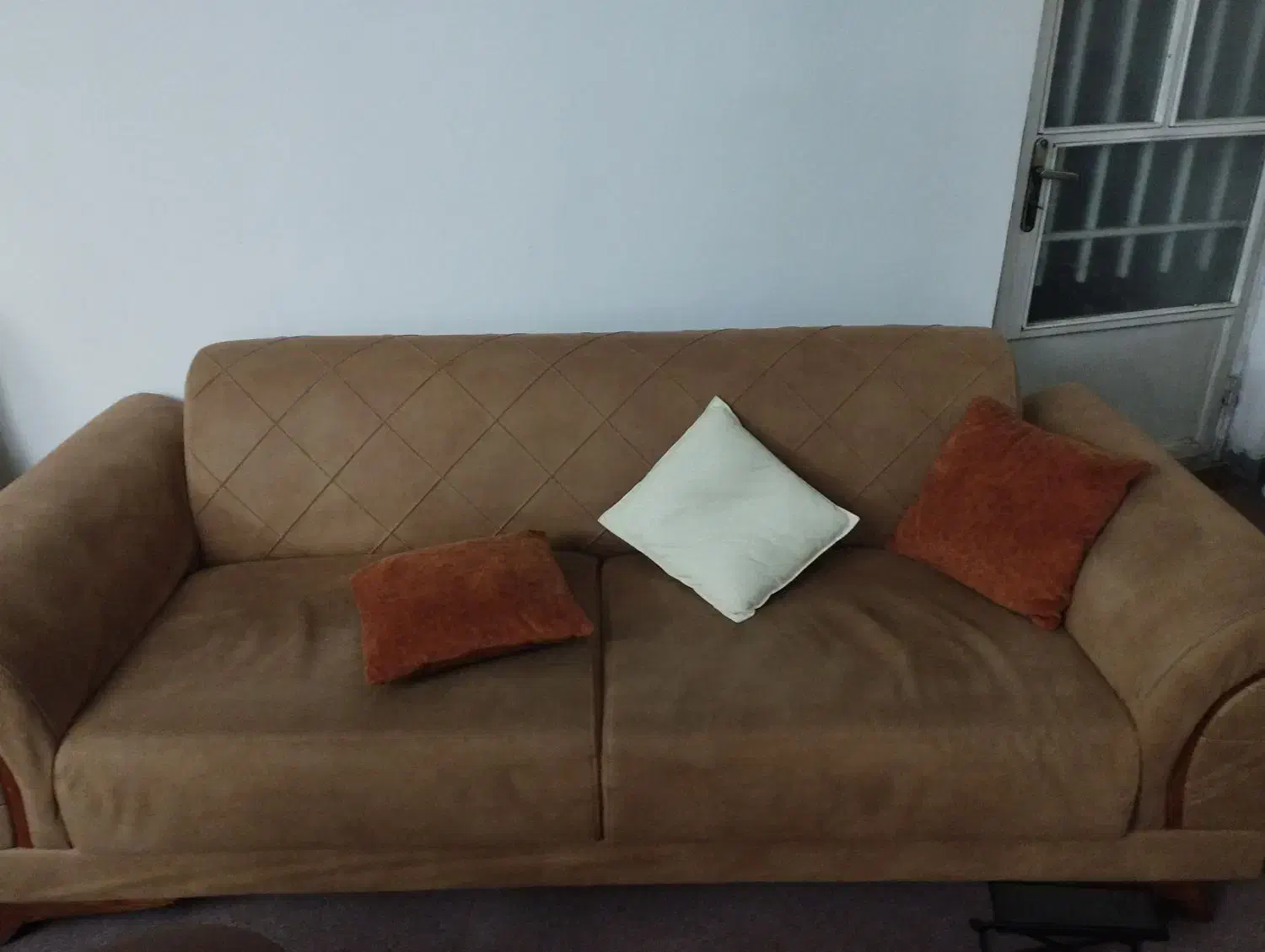 مبل|مبلمان خانگی و میز عسلی|سمنان, |دیوار