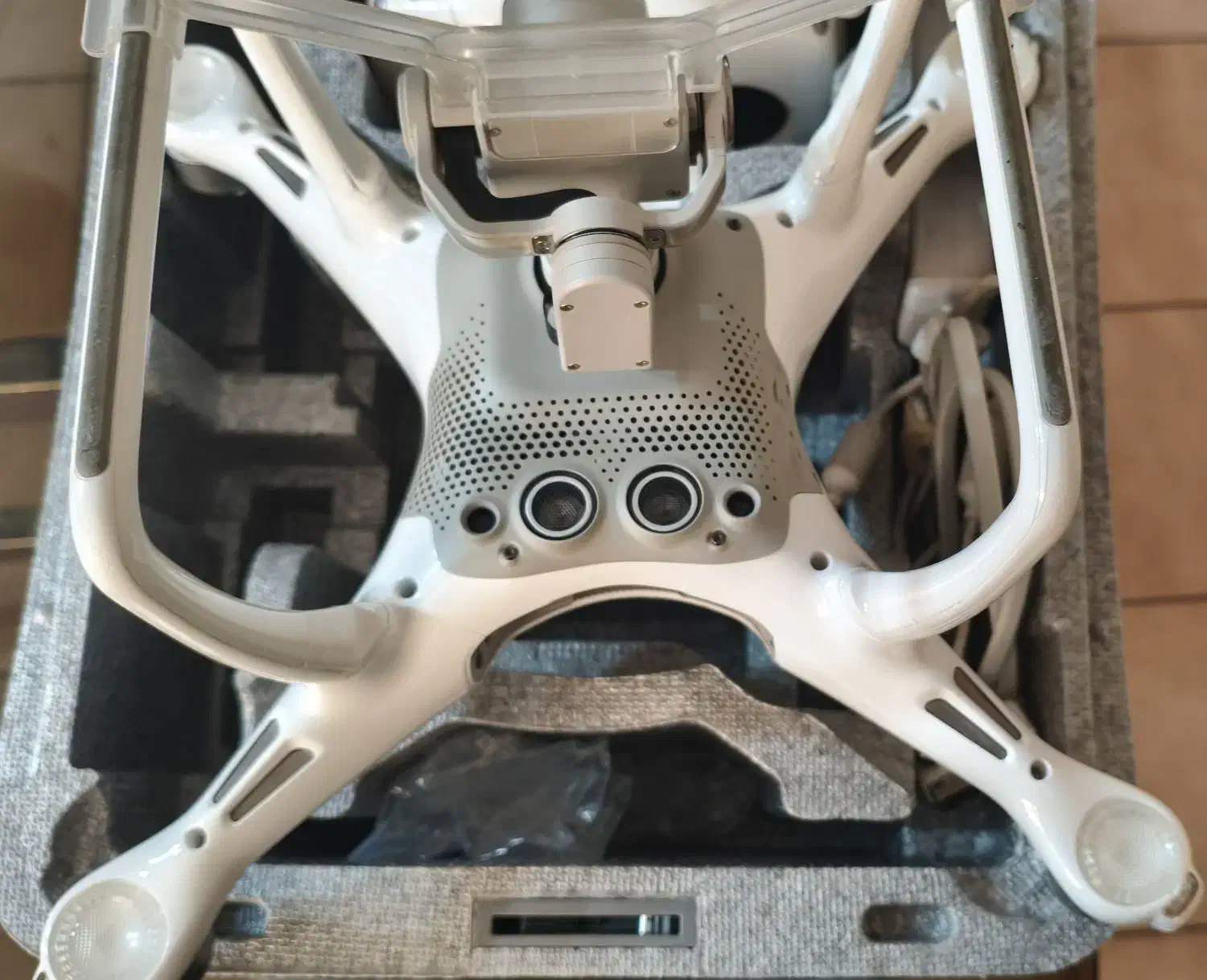 فانتوم ۴ تمیز و سالم PHANTOM 4|دوربین عکاسی و فیلم‌برداری|تهران, جمهوری|دیوار