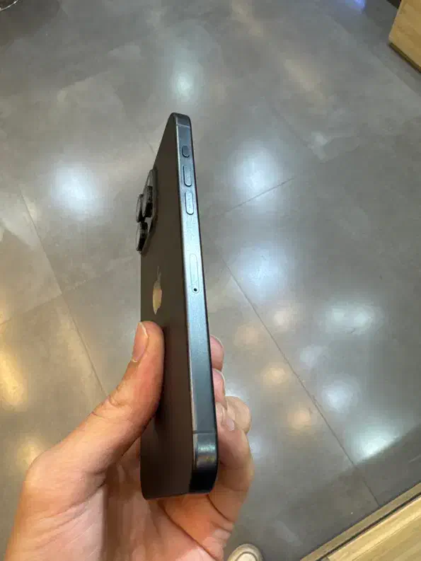 iphone 15 pro max|موبایل|اصفهان, احمدآباد|دیوار