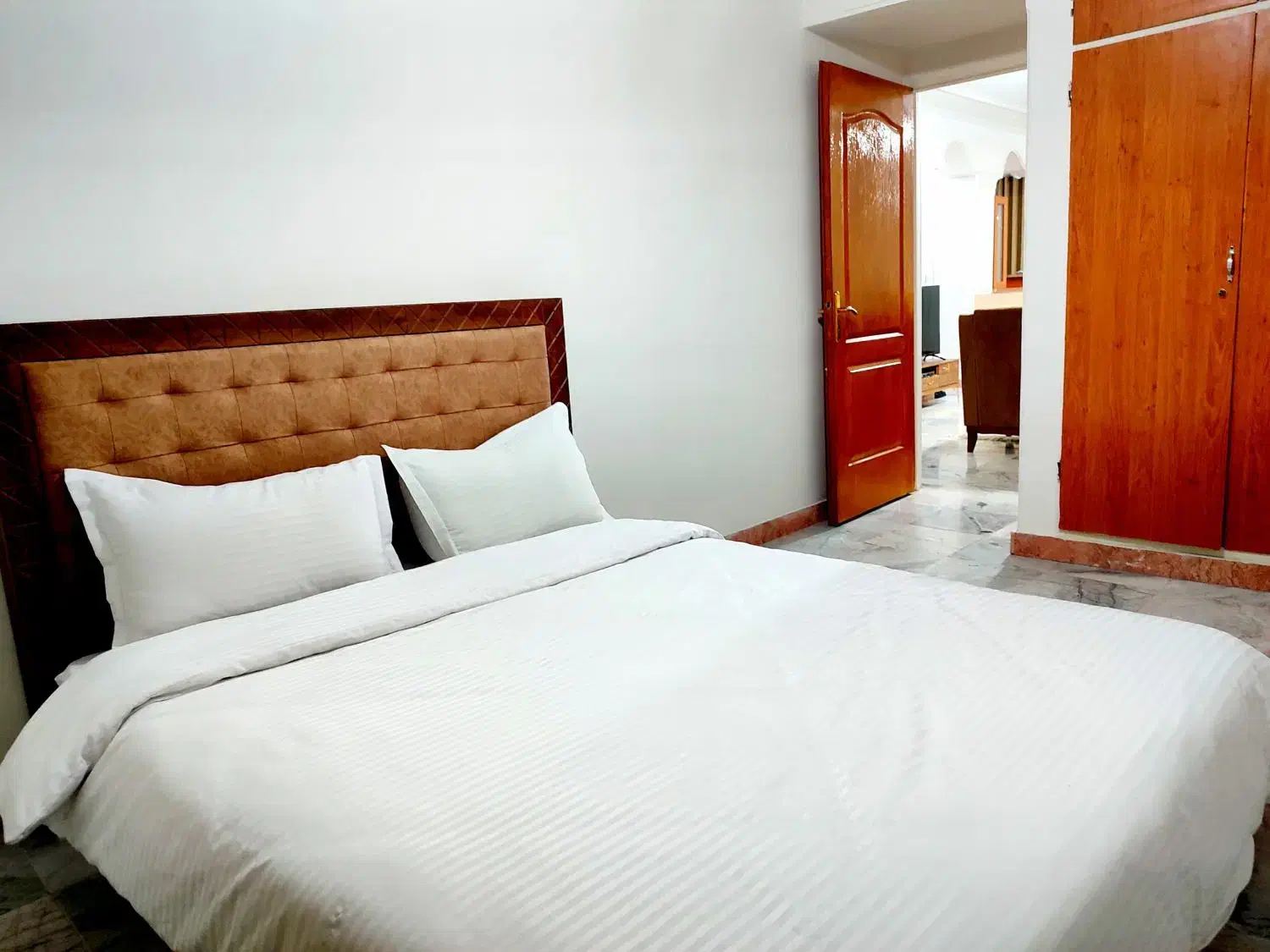 آپارتمان مبله در زیبا دشت و چیتگر|اجارهٔ کوتاهمدت آپارتمان و سوئیت|تهران, گلستان (شهرک راه آهن)|دیوار