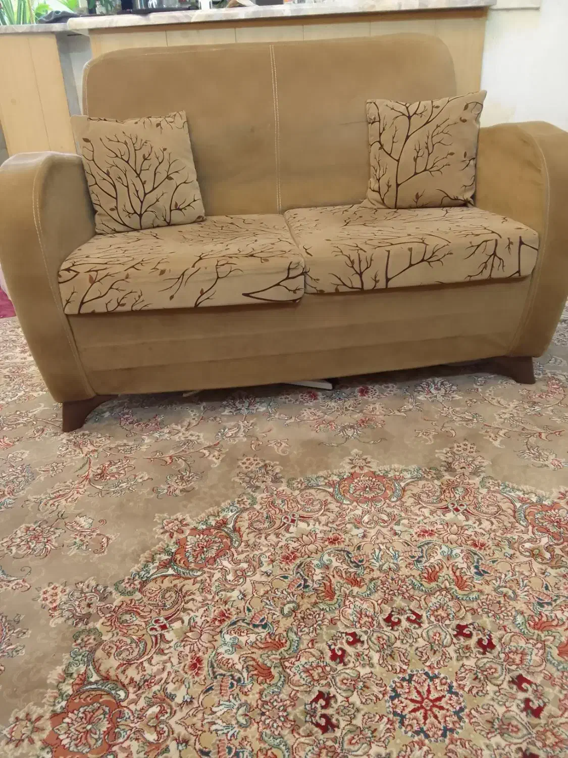 یک دست مبل راحتی ۷نفره|مبلمان خانگی و میز عسلی|قزوین, |دیوار