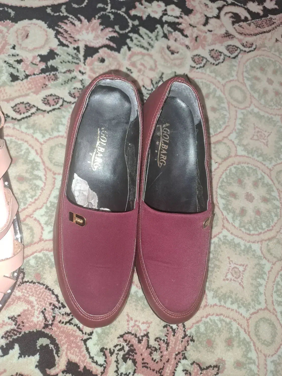 کفش زرشکی چرم اصل نوو سایز ۳۹ وکالباسی|کیف، کفش، کمربند|محمدشهر, محمدشهر|دیوار