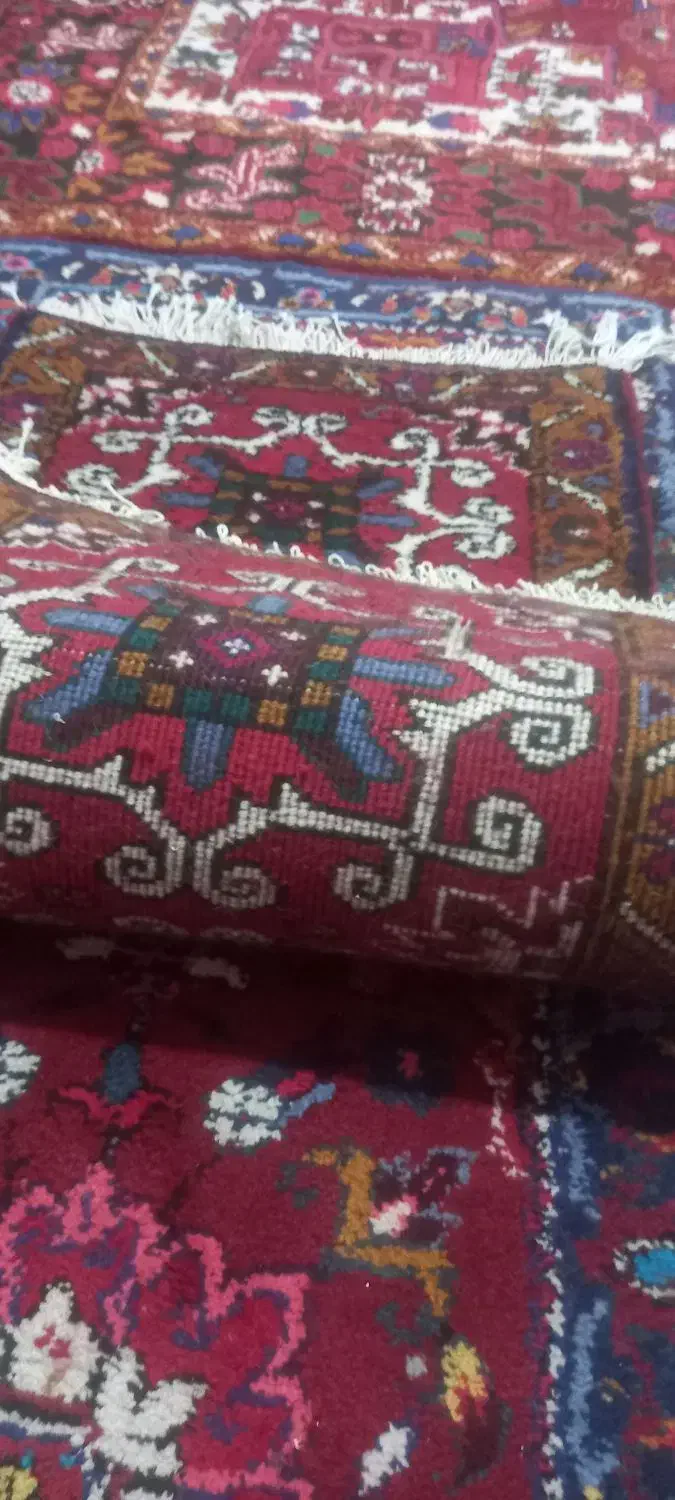 دوعددفرش یک متری تازه پرداخت شده|فرش|اندیشه, اندیشه فاز ۱|دیوار