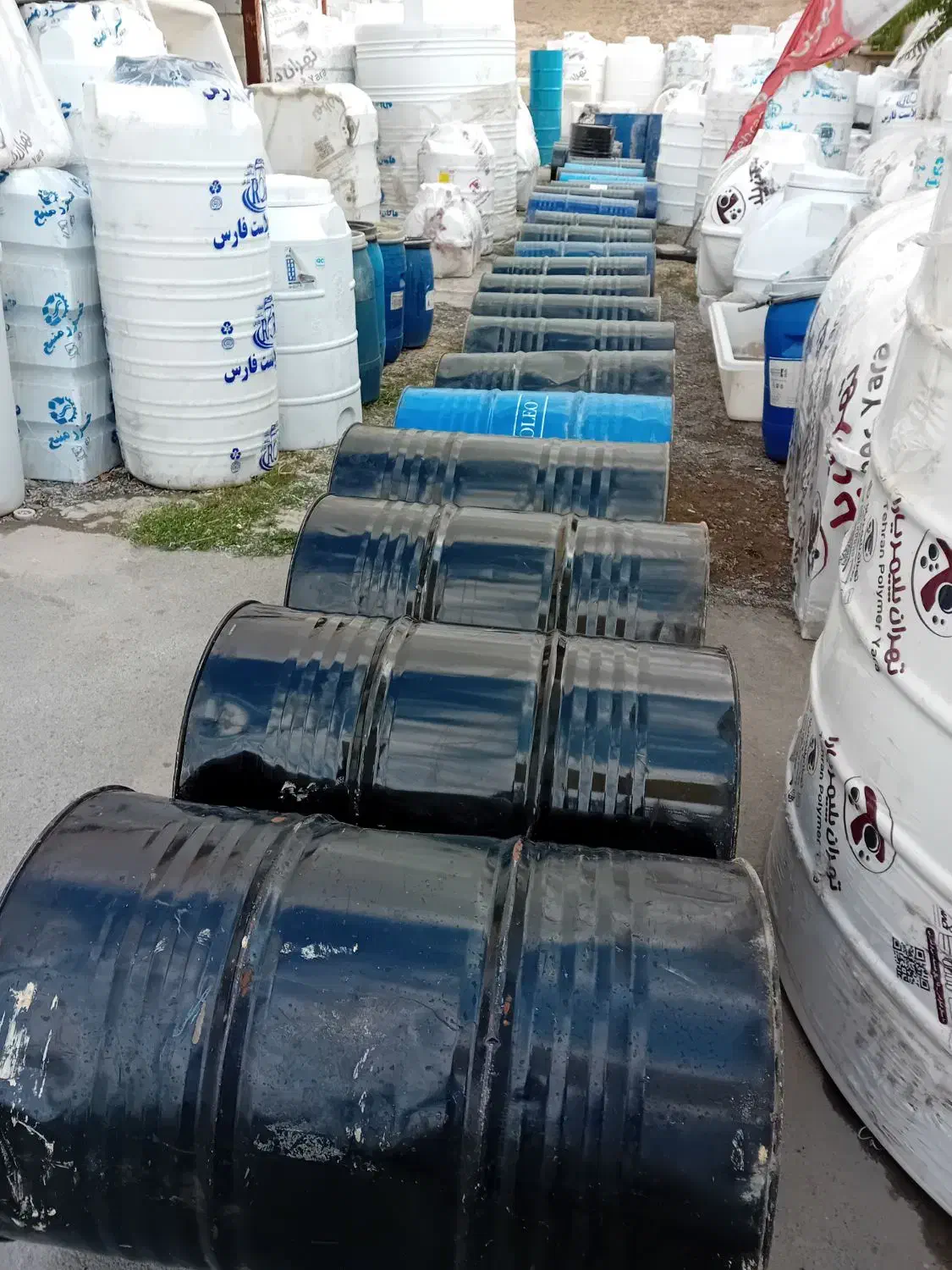 انواع بشکه فلزی و پلاستیکی ، وان استخر پلاستیکی|مصالح و تجهیزات ساختمان|تبریز, |دیوار