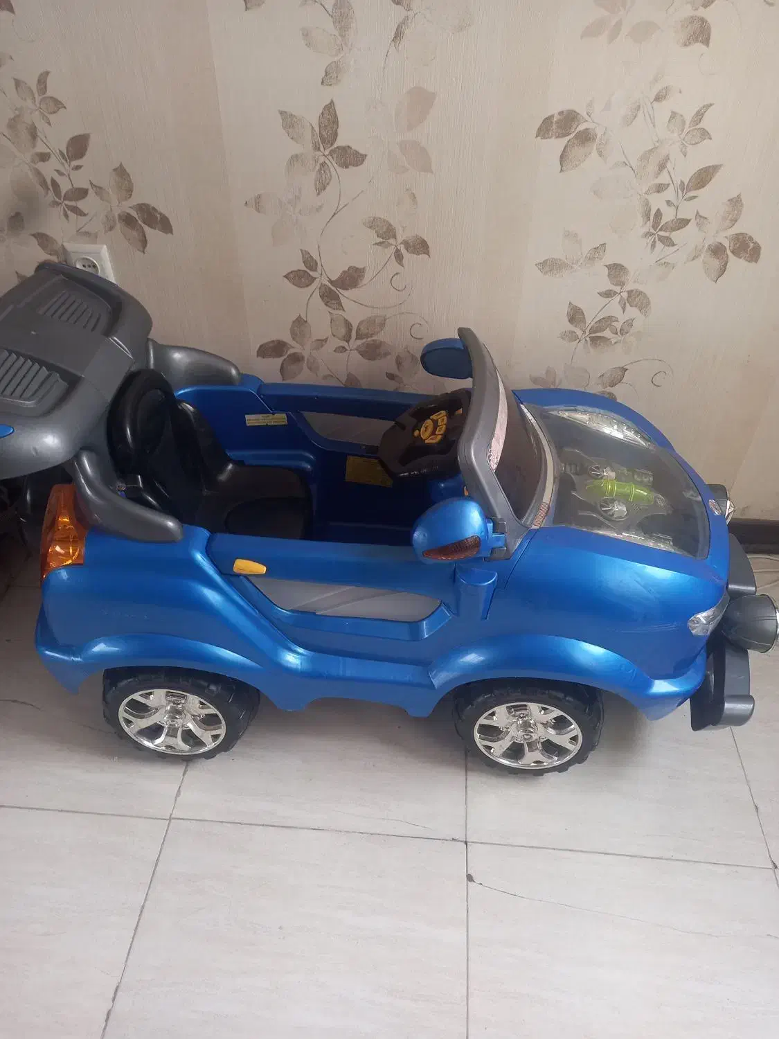 ماشین شارژی|اسباب‌بازی بچه|کرج, فاز ۳ گوهردشت|دیوار