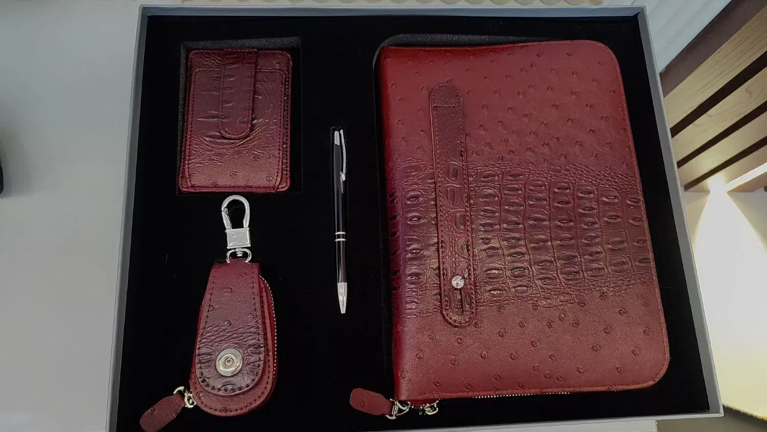 ست چرم|حراج|اصفهان, مهرآباد|دیوار