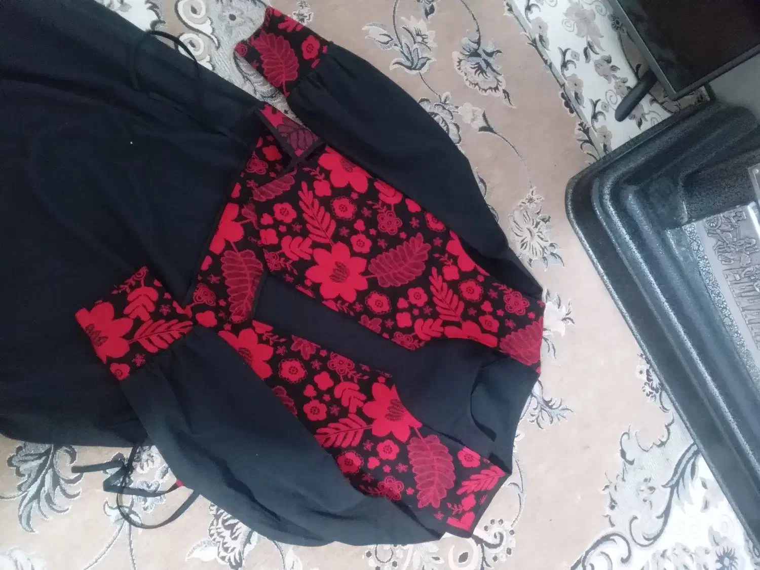 سارافون و جلیقه یلدایی|لباس|ماهدشت, |دیوار