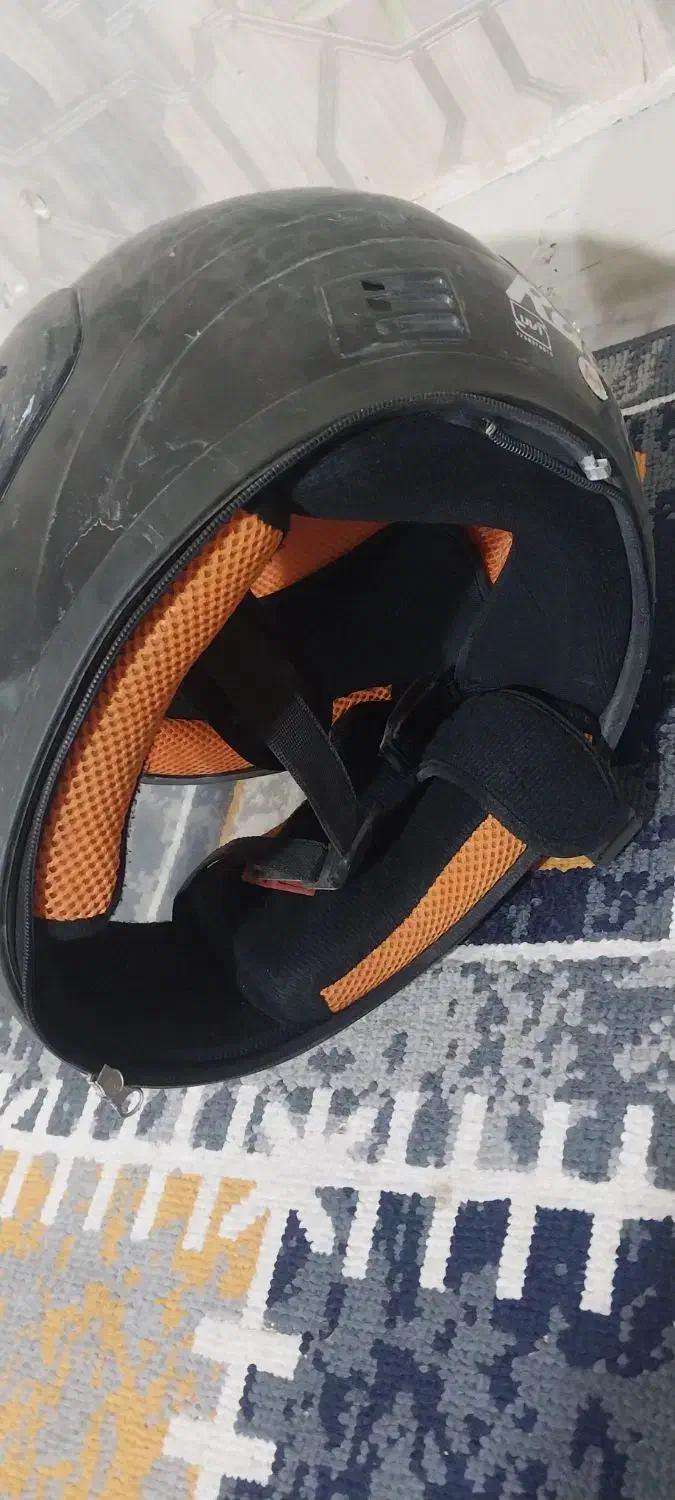 کلاه ایمنی مشکی سالم|دوچرخه، اسکیت، اسکوتر|تربت جام, شهرک آزادگان|دیوار