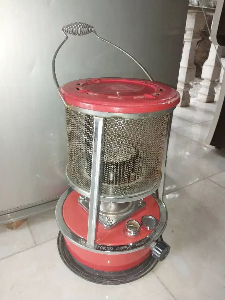 چراغ والور نفتی اصل ژاپن کاملا سالم|بخاری، هیتر، شومینه|چالوس, |دیوار