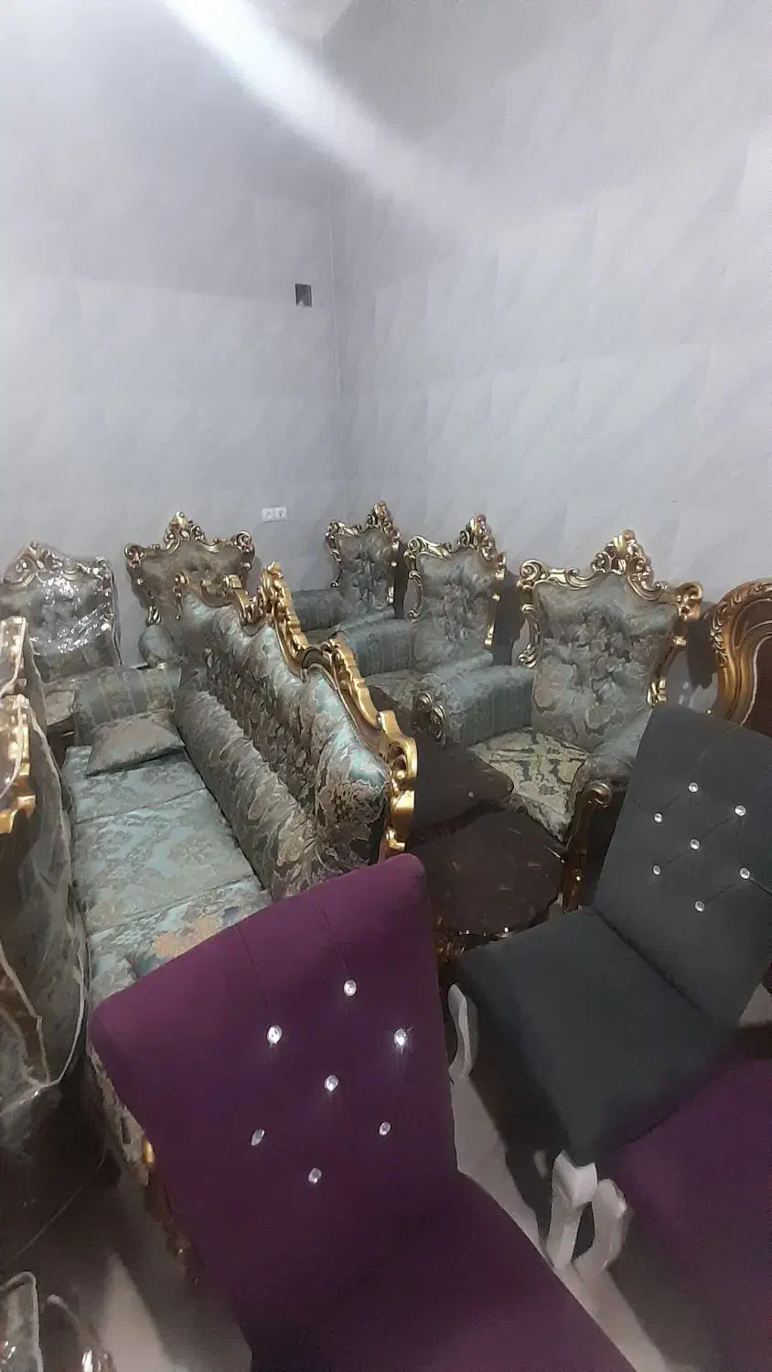 مبل سلطنتی ۹نفره همرابا غذاخوری ۸نفره در حد صفر|مبلمان خانگی و میز عسلی|خوی, |دیوار