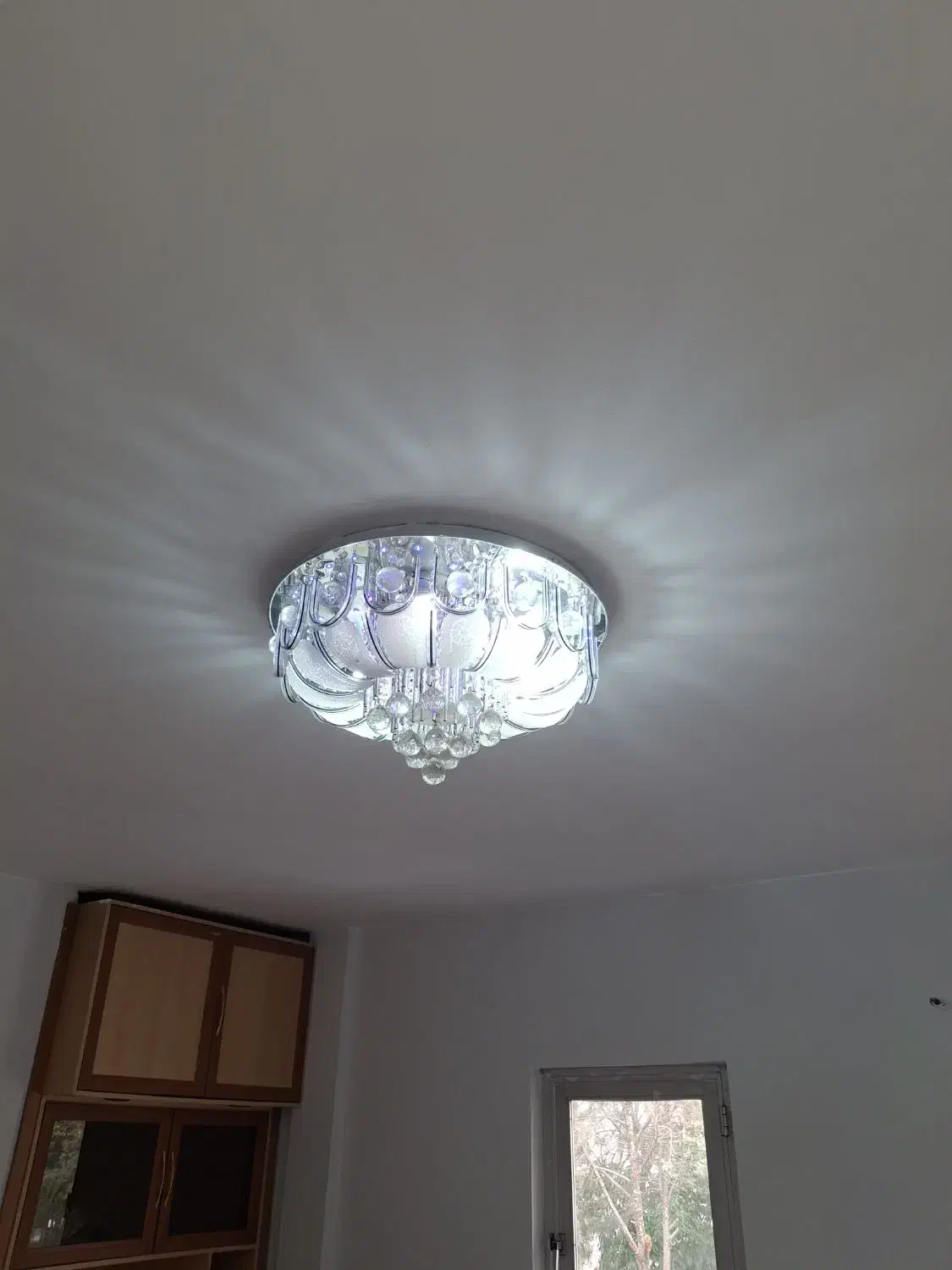 لوستر|لوستر و چراغ آویز|شیراز, قدوسی غربی|دیوار