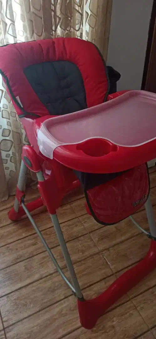 صندلی غذای کودک|تخت و صندلی بچه|محلات, |دیوار