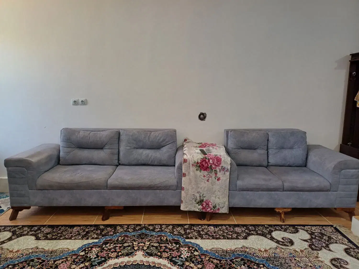 مبلمان|مبلمان خانگی و میز عسلی|شیراز, کوشک میدان|دیوار