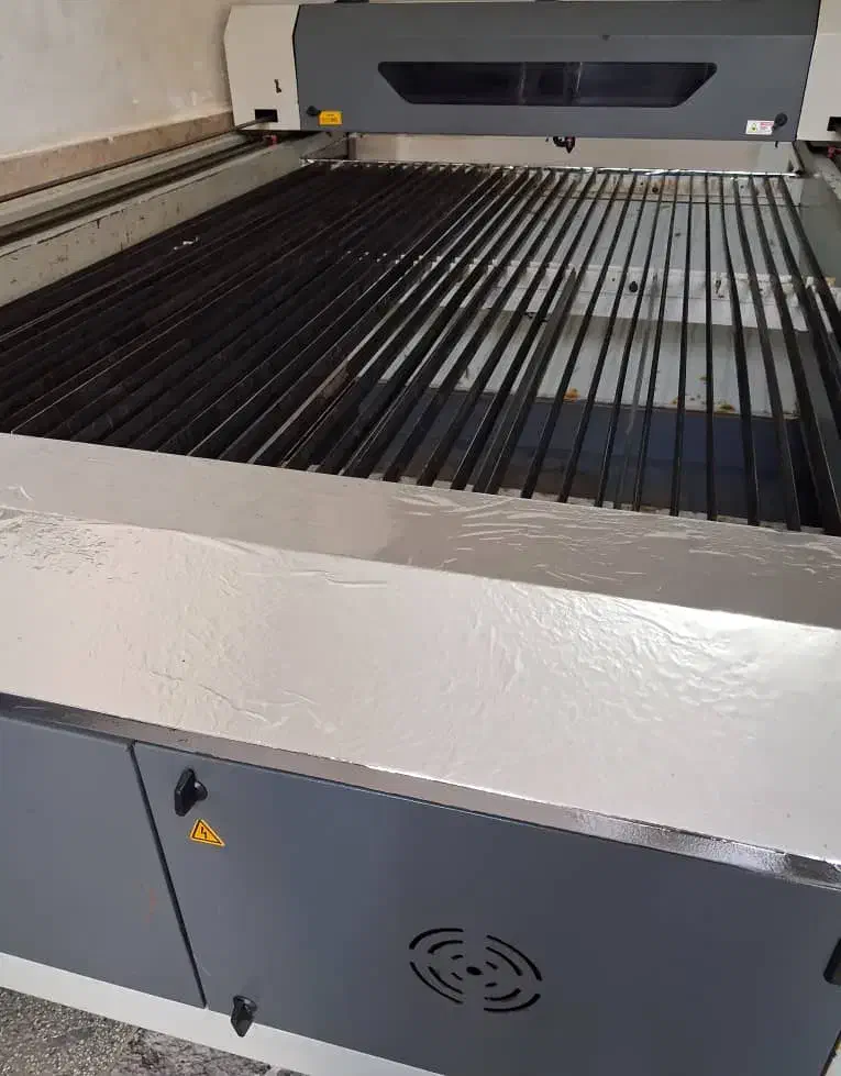 فروش فوری دستگاه لیزر 1318 خیام لیزر|ماشین‌آلات صنعتی|مشهد, کوشش|دیوار