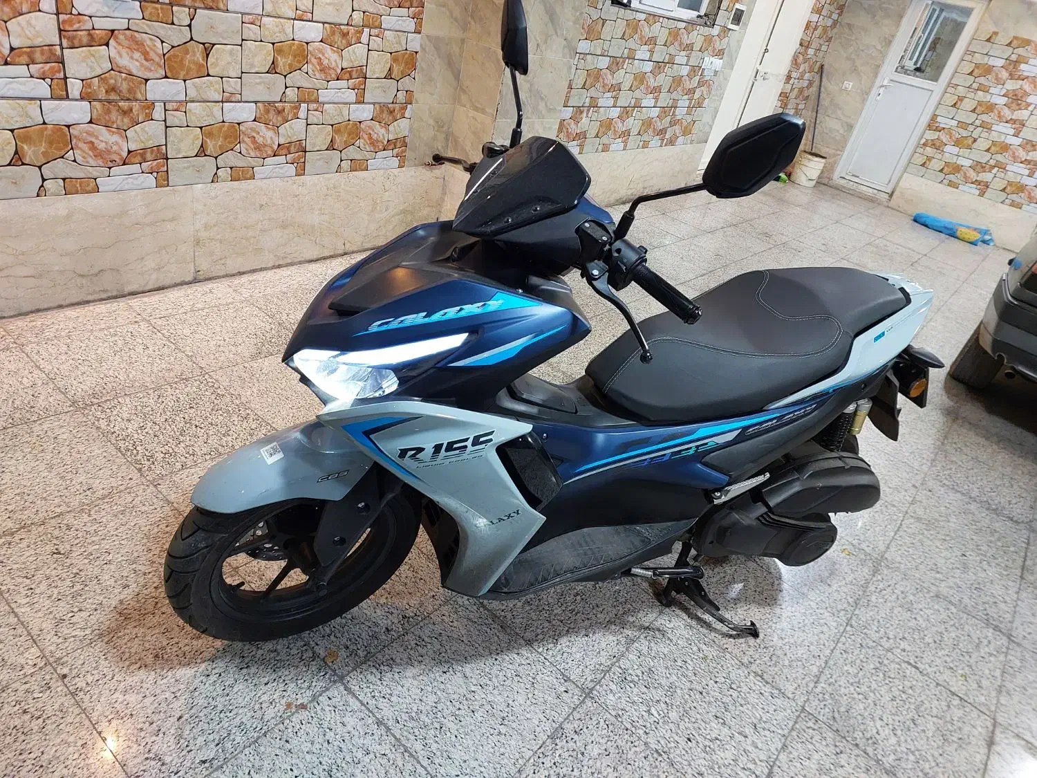 موتور طرح گلکسی ایروکس|موتورسیکلت|اندیشه, اندیشه فاز ۲|دیوار