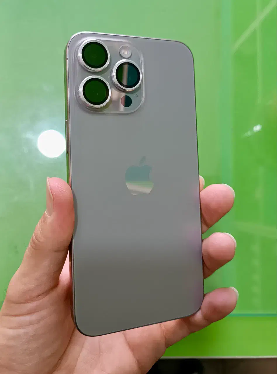 آیفون ۱۵ پرومکس بدون ریجستر|موبایل|خرم‌آباد, |دیوار