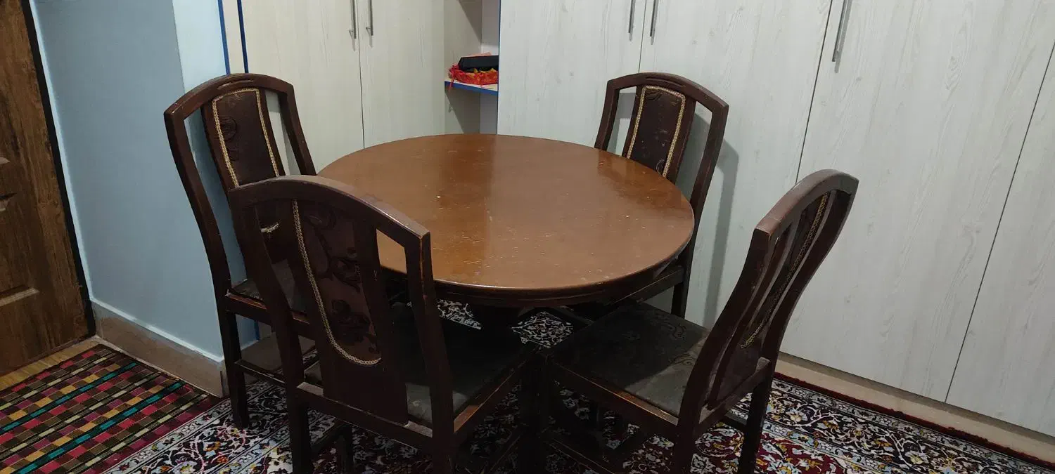 میز ناهارخوری|میز و صندلی غذاخوری|نیشابور, بزرگمهر|دیوار