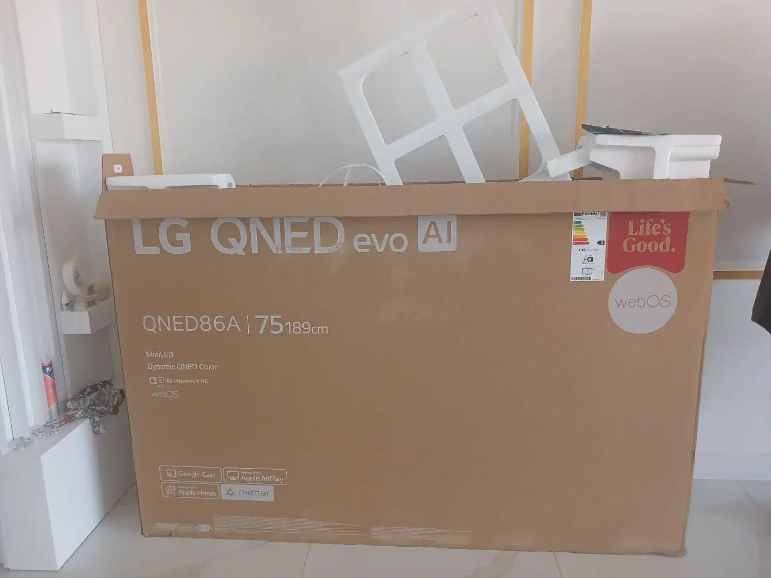 کارتن تلویزیون 75اینچ الجی|تلویزیون و پروژکتور|اسلامشهر, شهرک واوان|دیوار