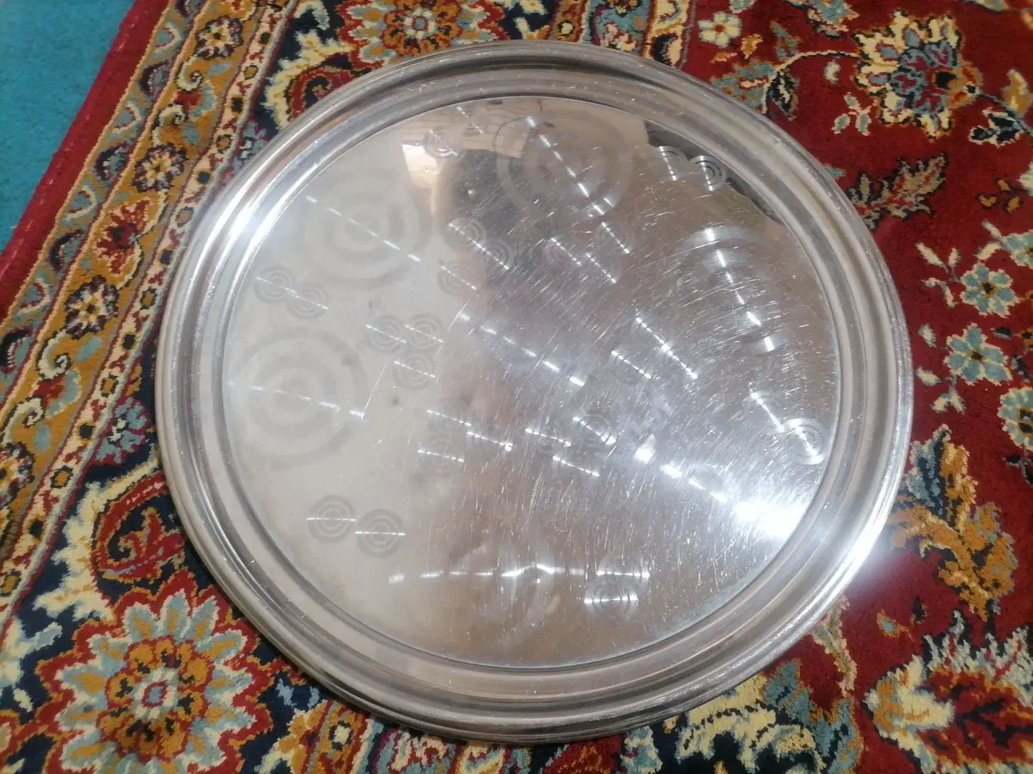 سینی گلدار بزرگ|ظروف سرو و پذیرایی|فارسان, |دیوار