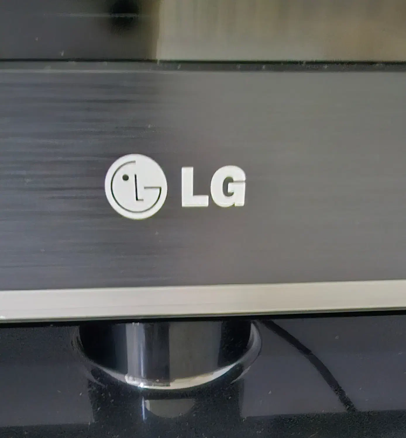 ۱عدد تلویزیون ۳۲ اینچ LG|تلویزیون و پروژکتور|ارومیه, |دیوار