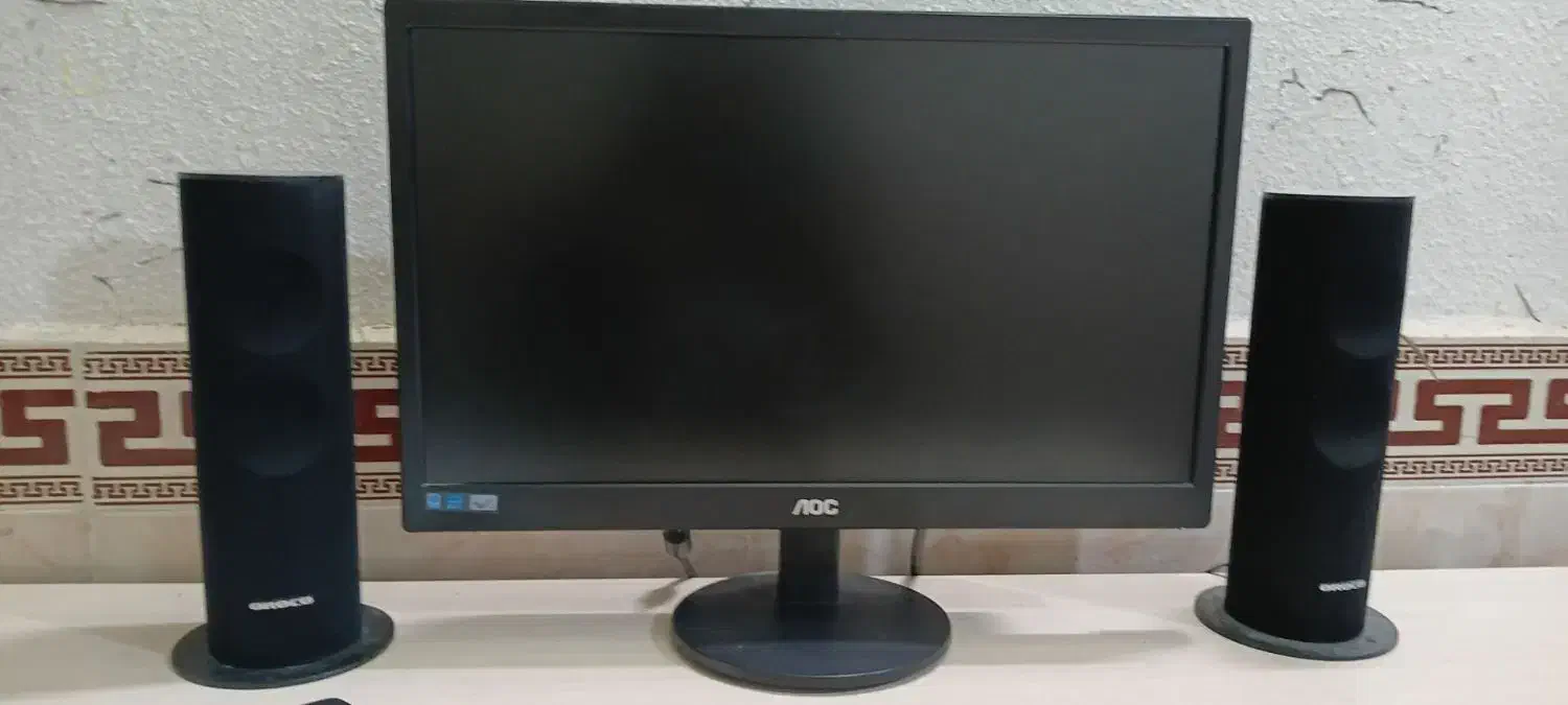 فروش کامپیوتر با تجهیزاتش|رایانه رومیزی|فامنین, |دیوار