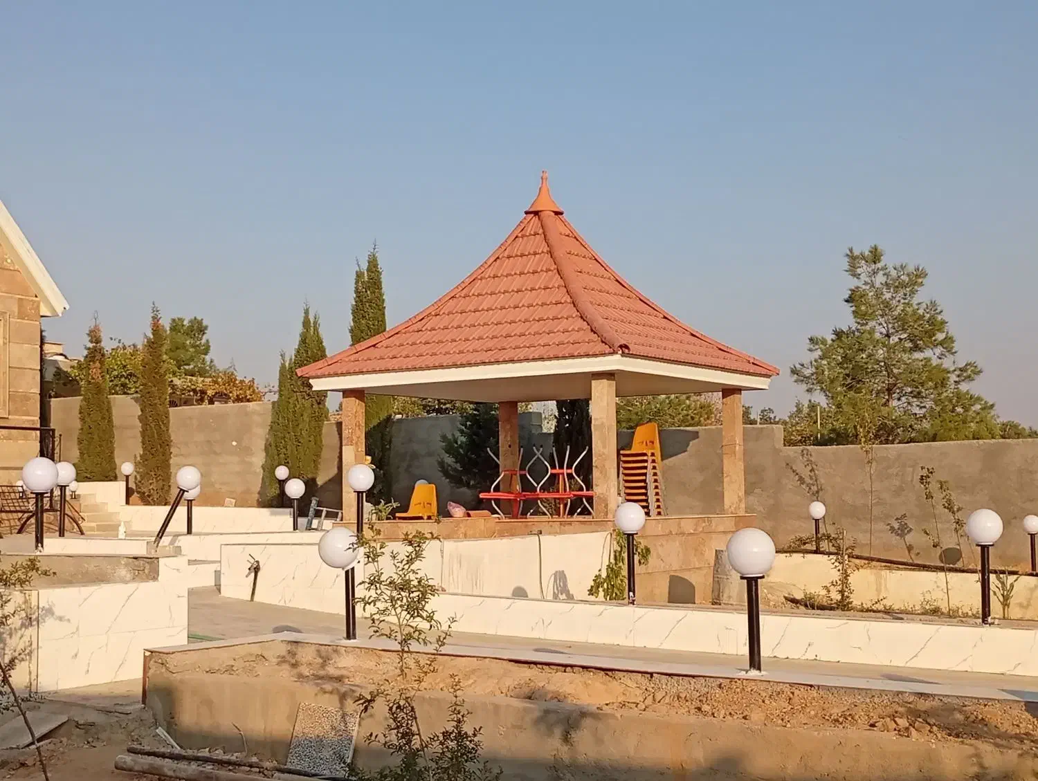 اجرای آلاچیق سفال|خدمات پیشه و مهارت|شیراز, داریون|دیوار