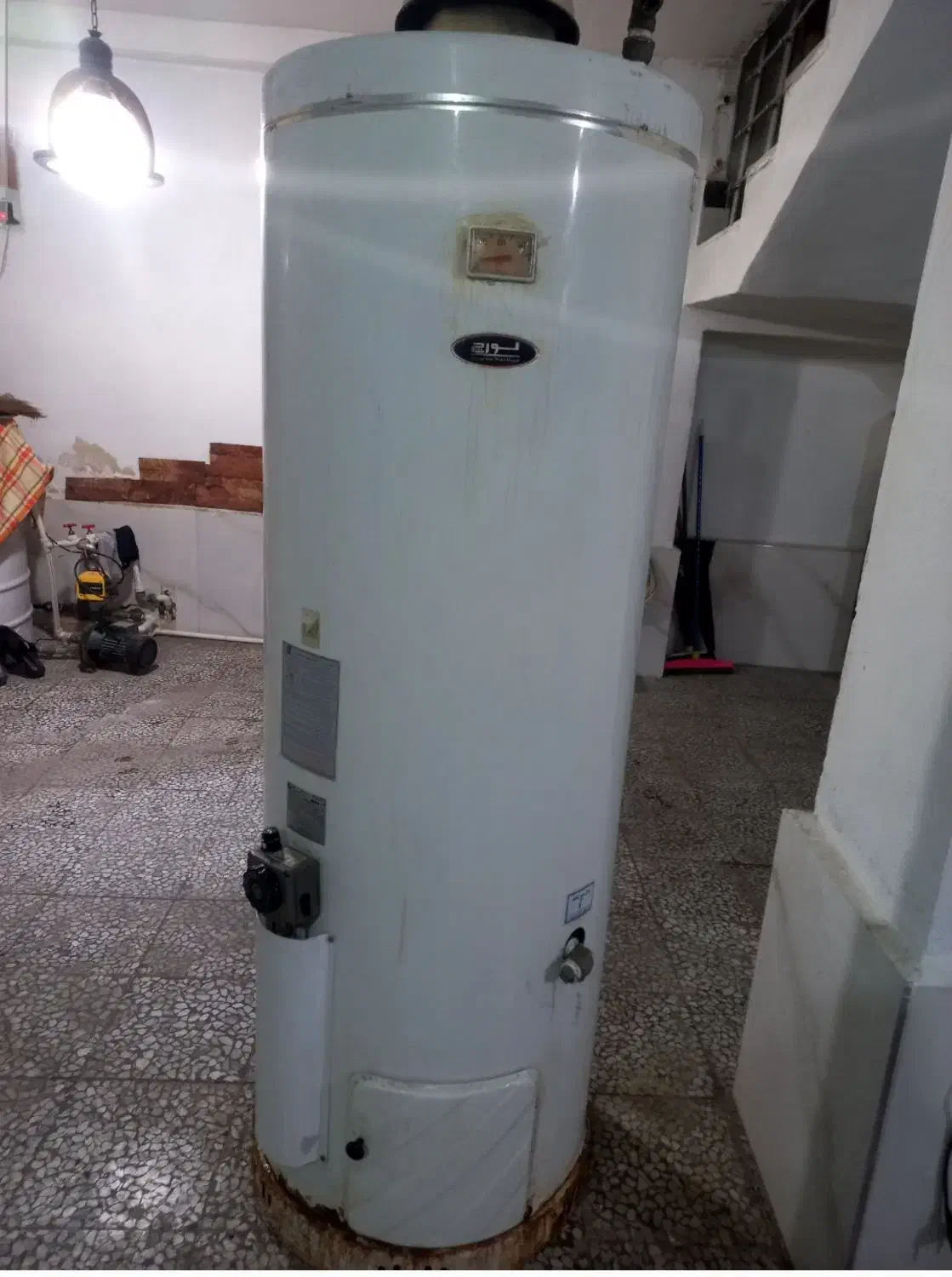 ابگرمکن ایستاده ۲۰۰ لیتری بزرگ لورچ|آبگرمکن، پکیج، شوفاژ|ساری, |دیوار