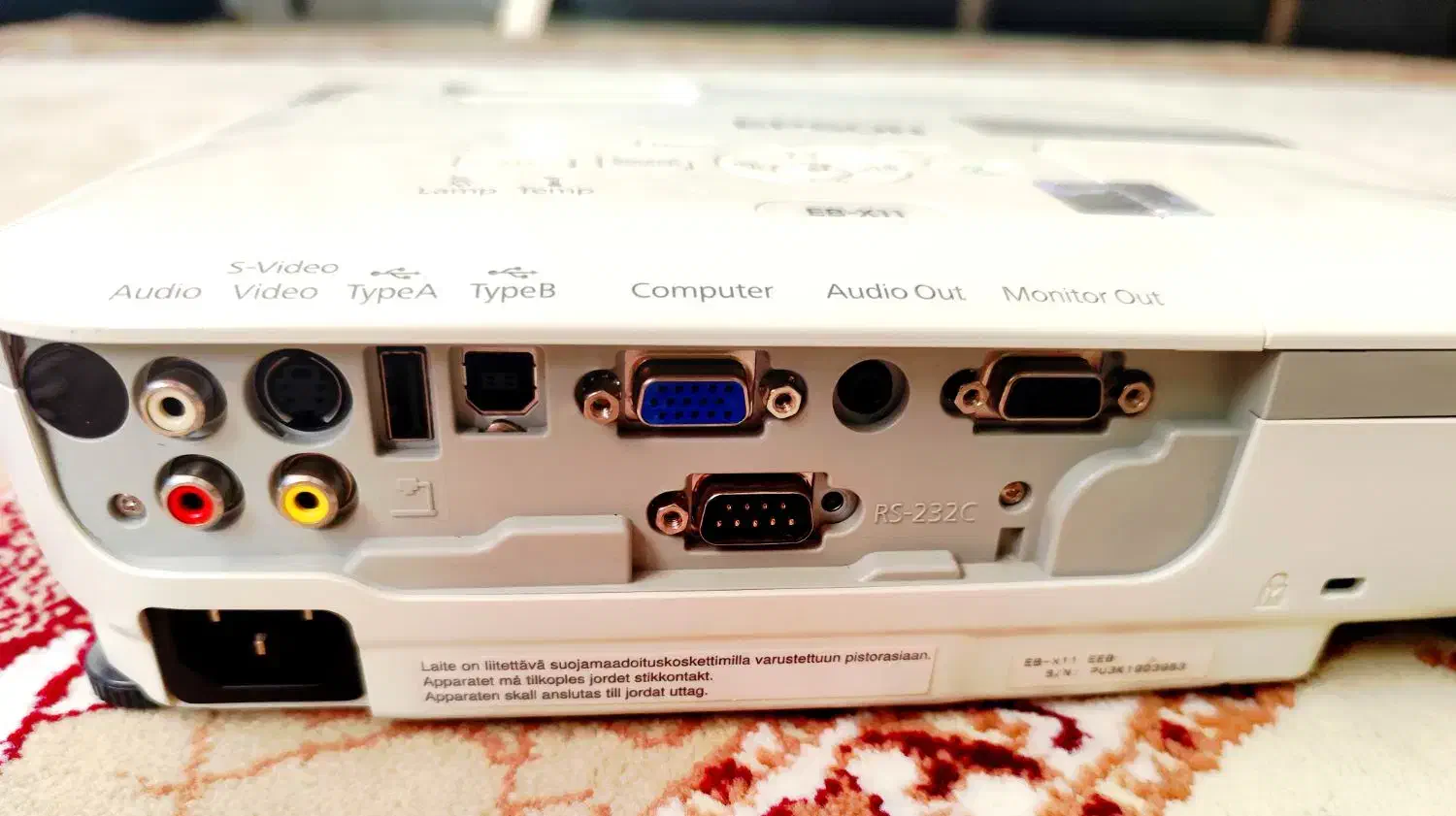 ویدئو پروژکتور EPSON اصلی|تلویزیون و پروژکتور|شاهین‌شهر, ۹ دی|دیوار