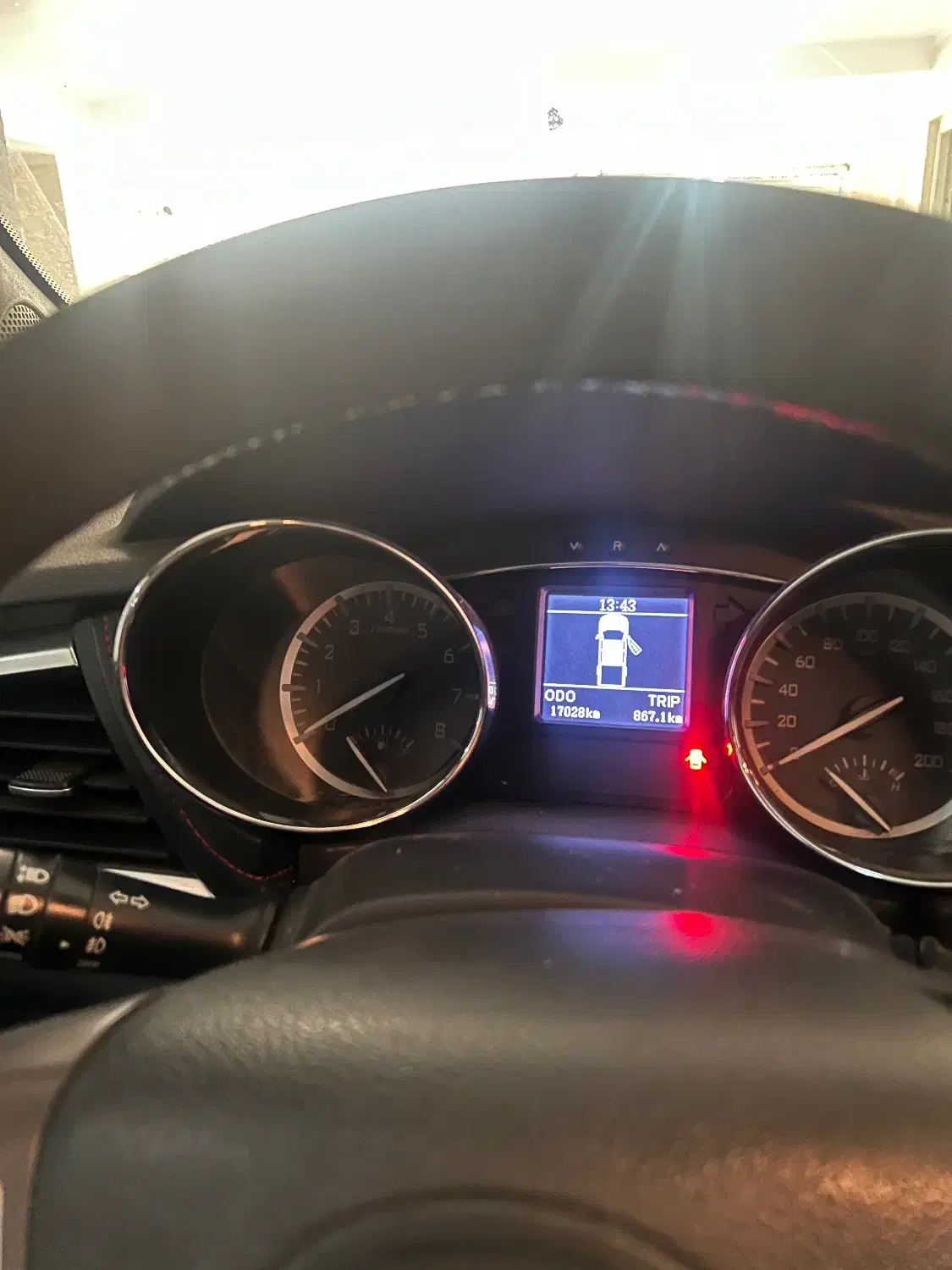 کی ام سی ۴۰۳ بی رنگ|خودرو سواری و وانت|تهران, شهرآرا|دیوار