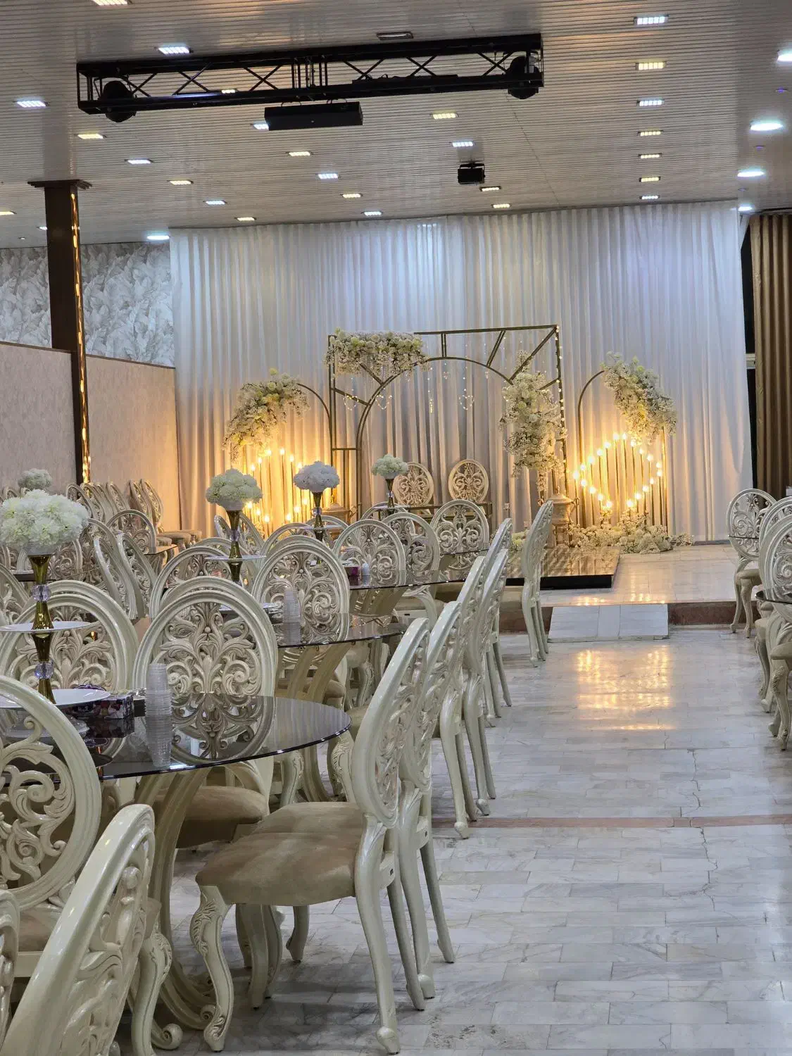 تالار باغ ونوس|خدمات پذیرایی، مراسم|اراک, |دیوار