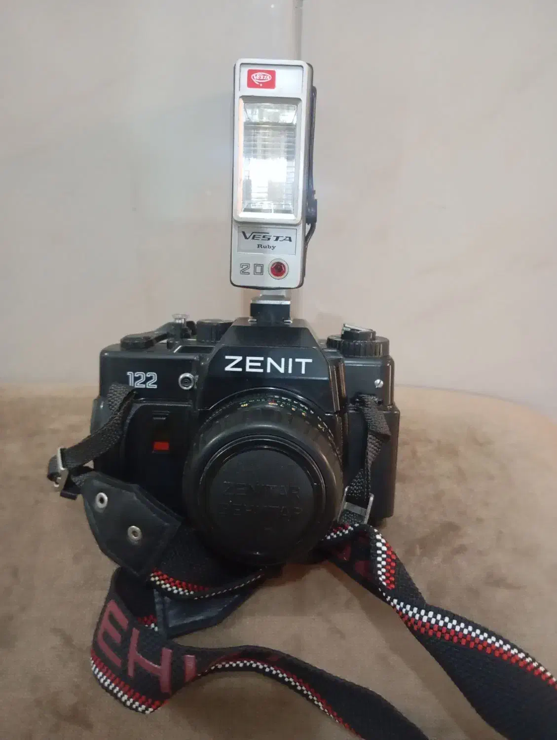 دوربین عکاسی زینت دارای فلش و کیف ودفترچه|دوربین عکاسی و فیلمبرداری|مشهد, نظام دوست|دیوار