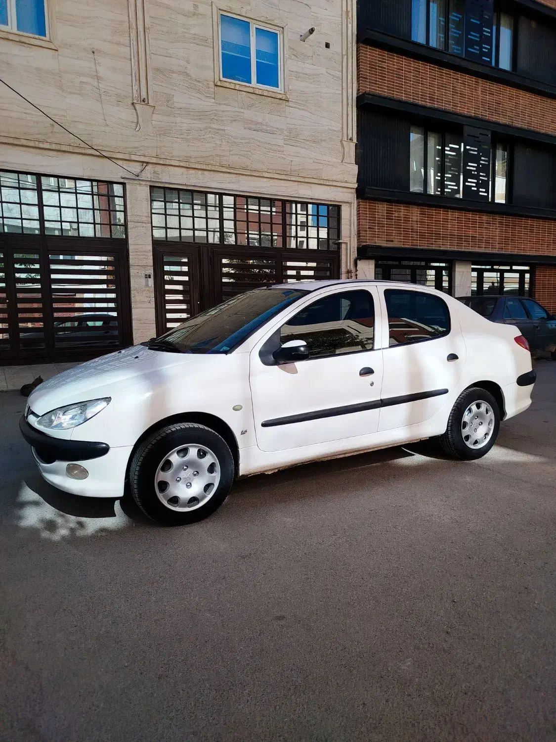 پژو206اس دی مدل 93بی رنگ سفارشی|خودرو سواری و وانت|قروه, |دیوار