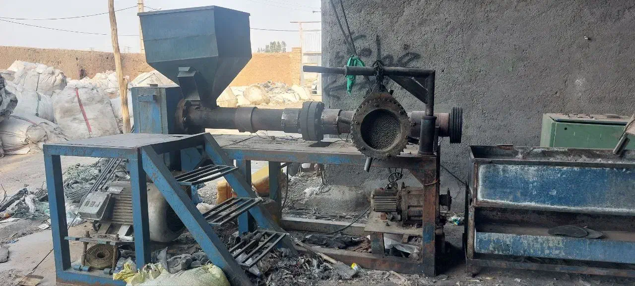 دستگاه گرانول|ماشین‌آلات صنعتی|قم, کوه سفید|دیوار