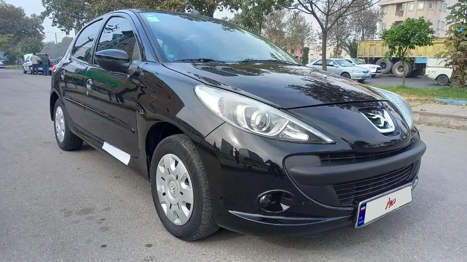 ۲۰۷ سقف فلز مدل۱۴۰۲|خودرو سواری و وانت|قائم‌شهر, |دیوار