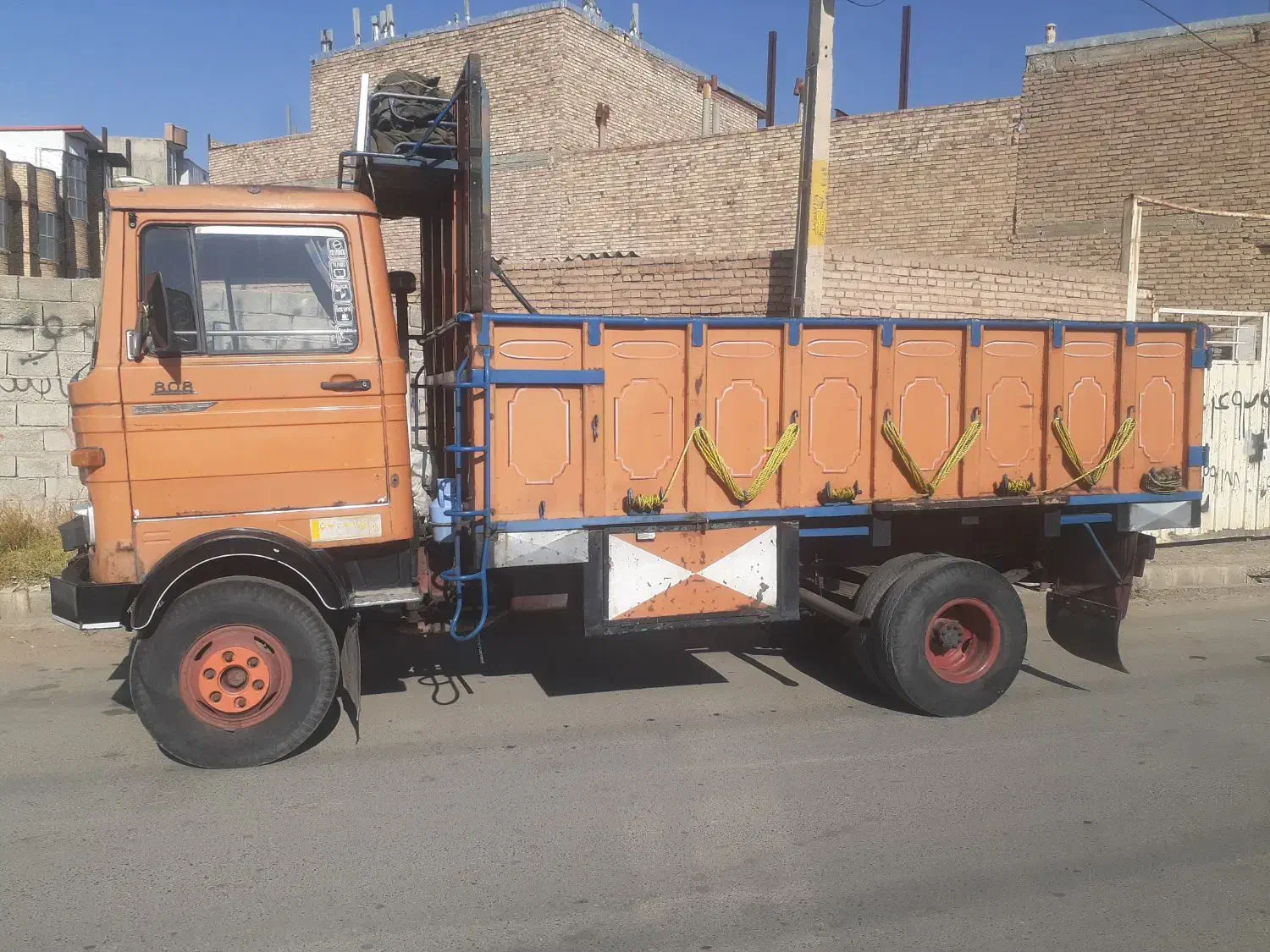 خاور ۸۰۸ مدل ۶۴ بی رنگ|خودرو سنگین|مرند, |دیوار