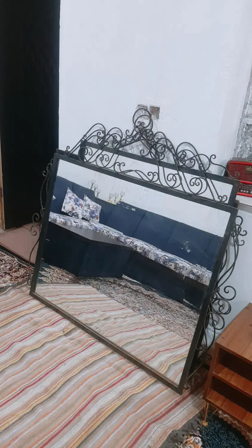 آینه فرفوژه|آینه|آبادان, |دیوار