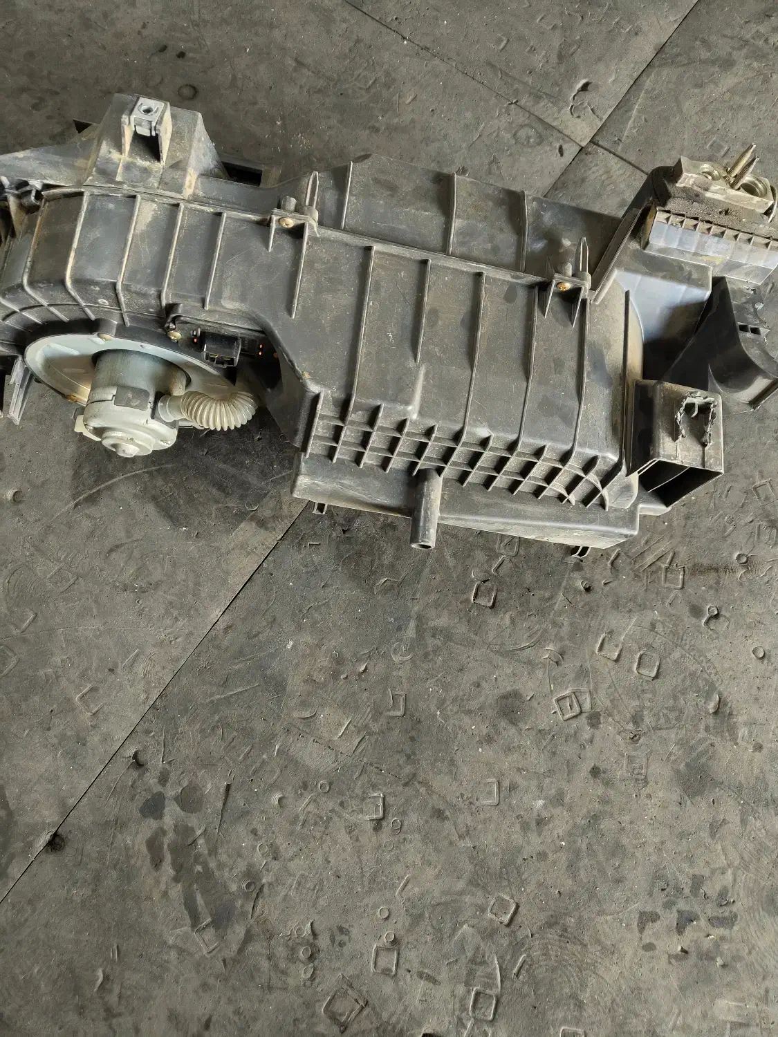 پوسته کولر پژو ساندن|قطعات یدکی و لوازم جانبی|فردیس, منظریه|دیوار