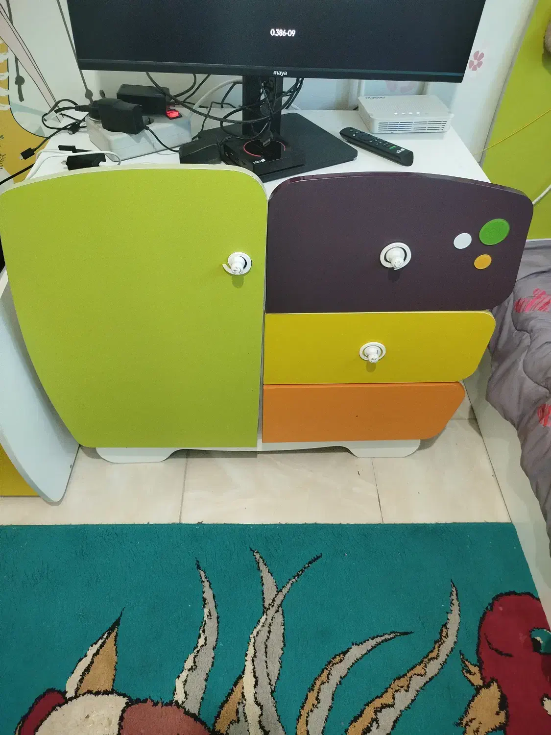 سرویس اتاق خواب|تخت و سرویس خواب|تربت‌حیدریه, پائین ولایت|دیوار