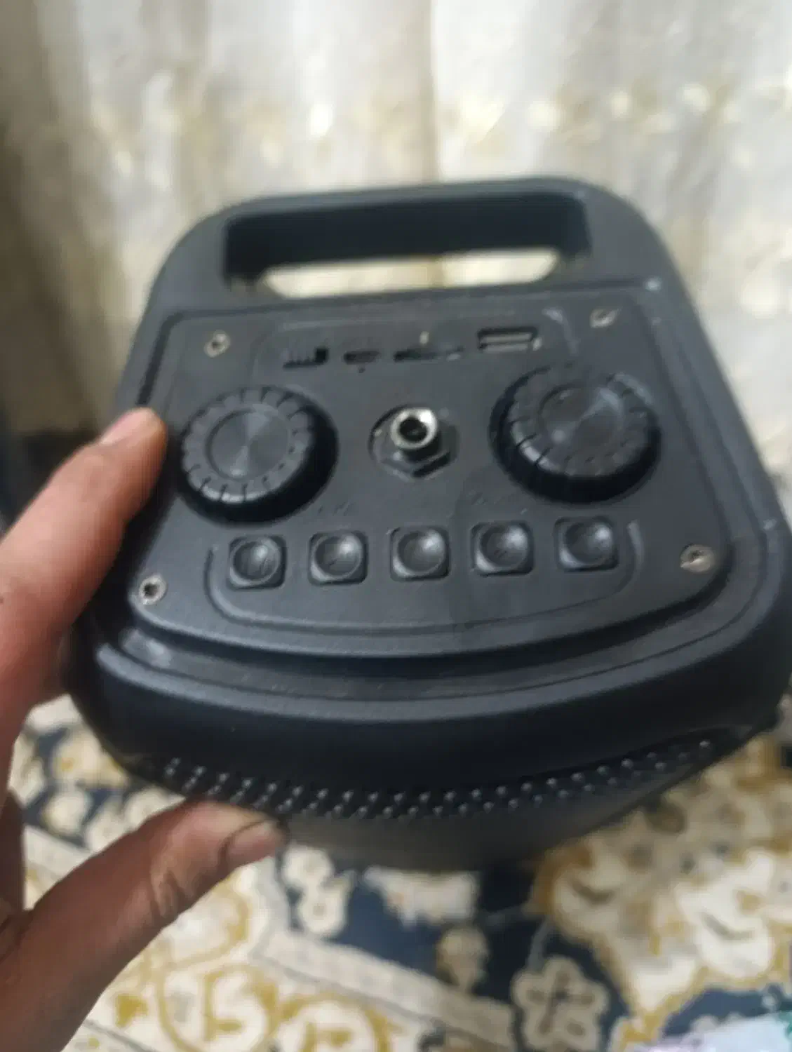 اسپیکر فروشی در حد نو|سیستم صوتی خانگی|میبد, |دیوار