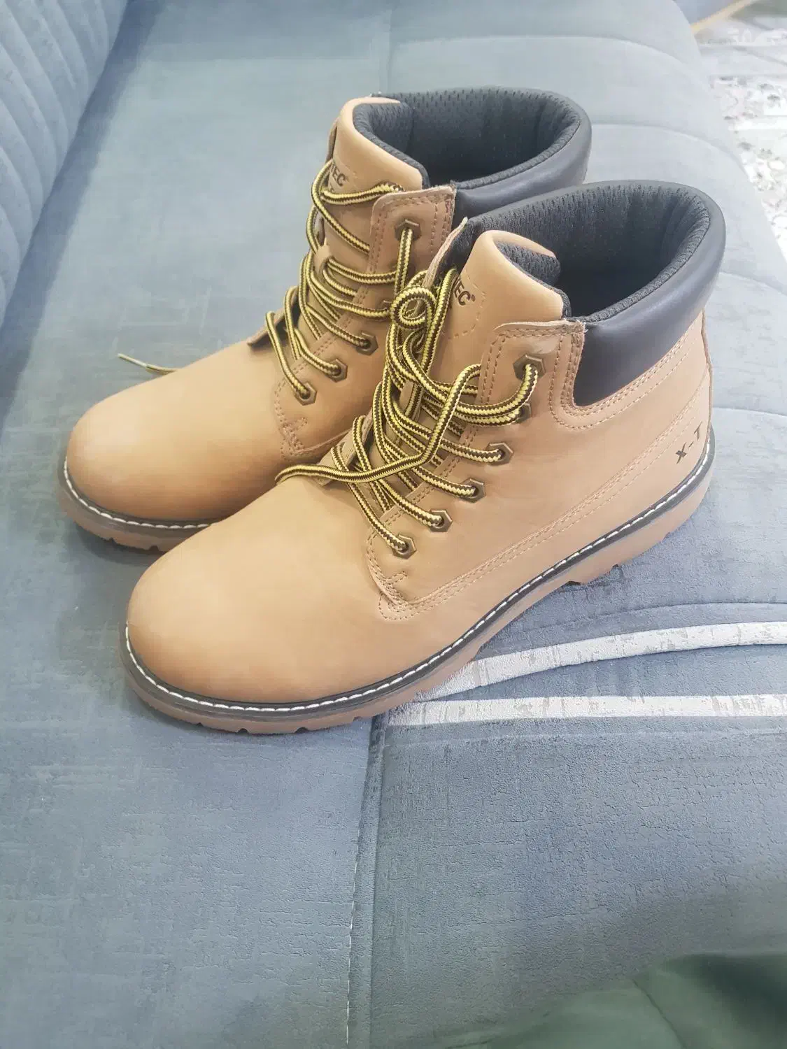 نیم پوتین|کیف، کفش، کمربند|سنندج, |دیوار