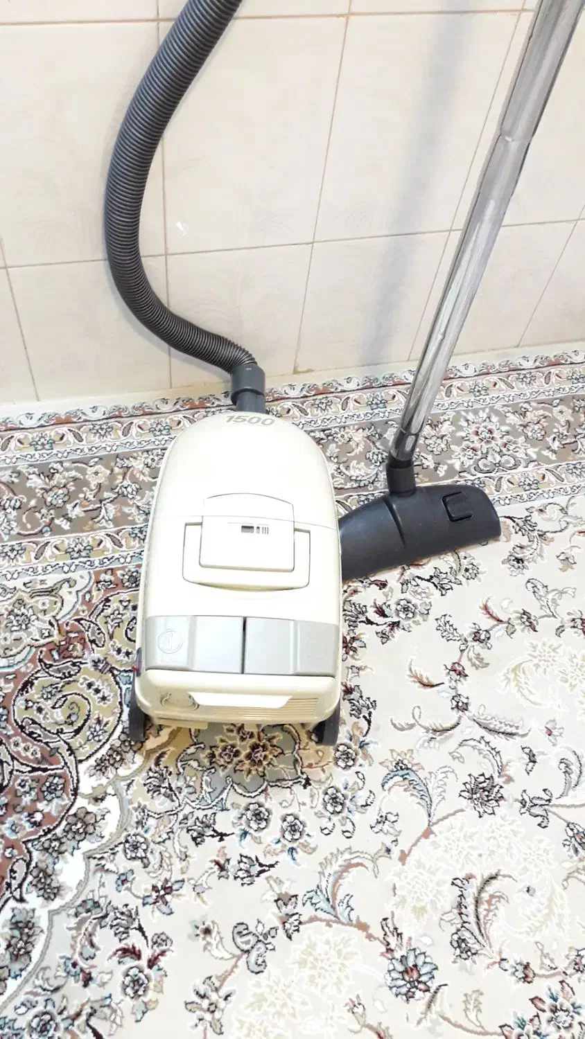 جارو برقی هیتاچی HITACHI ساخت ژاپن|جاروبرقی، جارو شارژی، بخارشو|قم, زنبیل آباد|دیوار